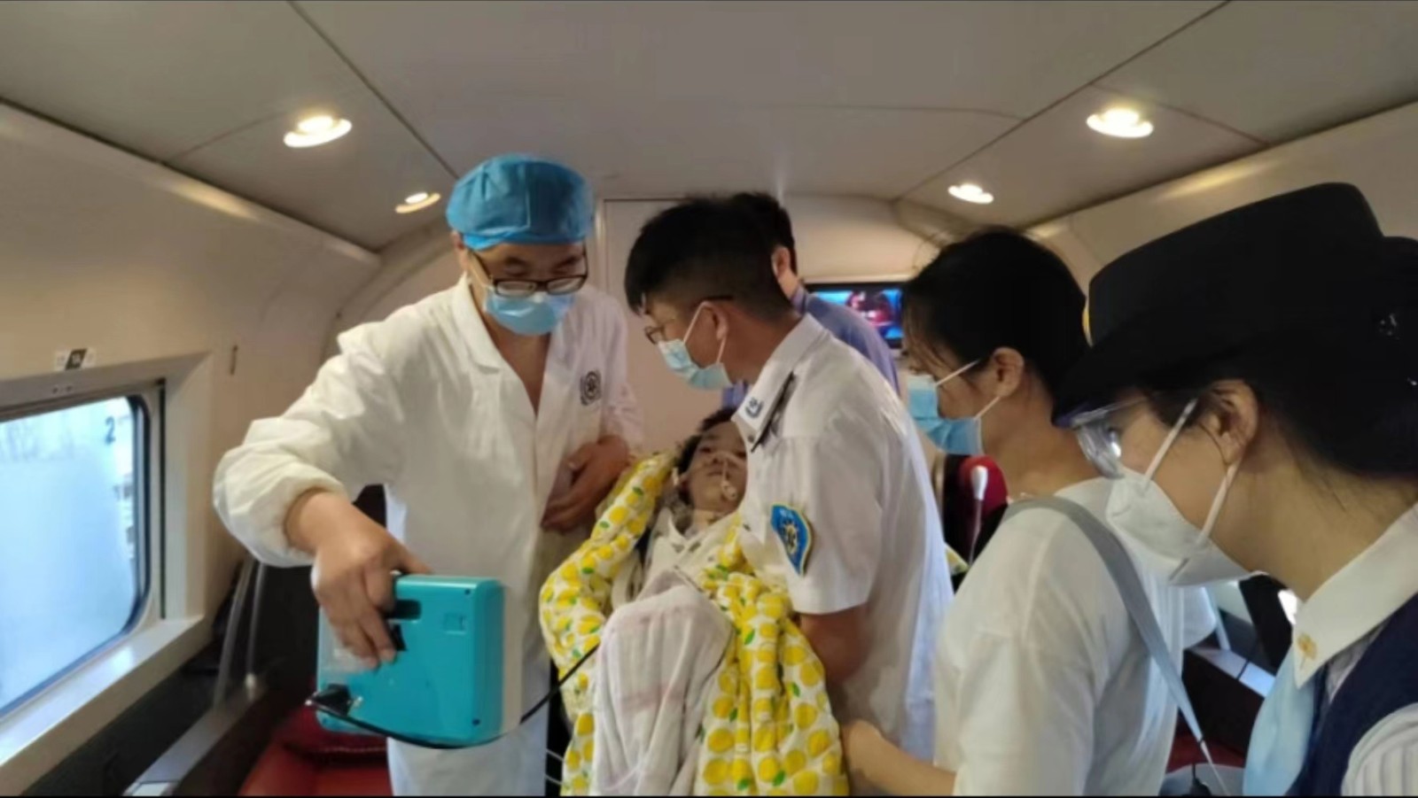 聂拉木县专业高铁转运